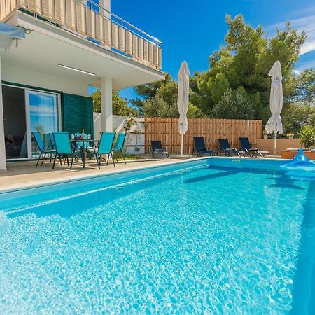 Nono Jure , Private Pool & Sauna Milna  Exterior photo
