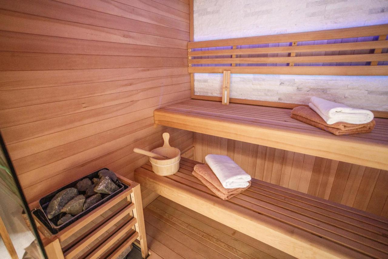 Nono Jure , Private Pool & Sauna Milna  Exterior photo